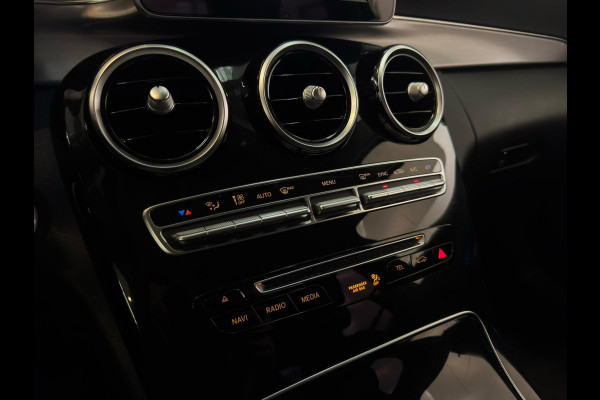 Mercedes-Benz C-Klasse 180 / Sfeerverlichting / Stoelverwarming