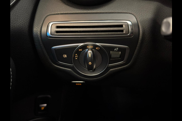 Mercedes-Benz C-Klasse 180 / Sfeerverlichting / Stoelverwarming