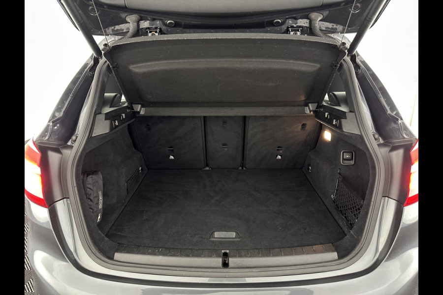 BMW 2 Serie Active Tourer 216d Sportline Corporate Lease High Executive Aut. *LEATHER | FULL-LED | HEATED-SPORTSEATS | NAVI-FULLMAP | ECC | HEAD-UP | PDC | CRUISE | 18''ALU*