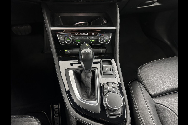 BMW 2 Serie Active Tourer 216d Sportline Corporate Lease High Executive Aut. *LEATHER | FULL-LED | HEATED-SPORTSEATS | NAVI-FULLMAP | ECC | HEAD-UP | PDC | CRUISE | 18''ALU*