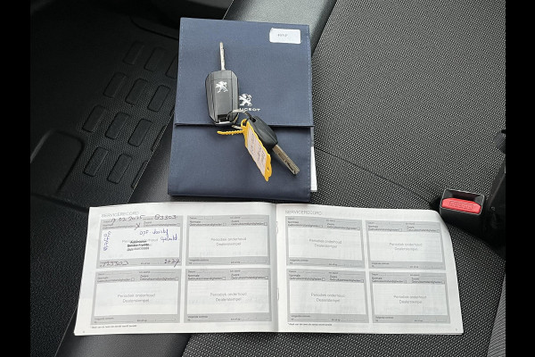 Peugeot Expert 2.0 BlueHDI 120 Premium*CRUISE*A/C*HAAK*CARPLAY*3P