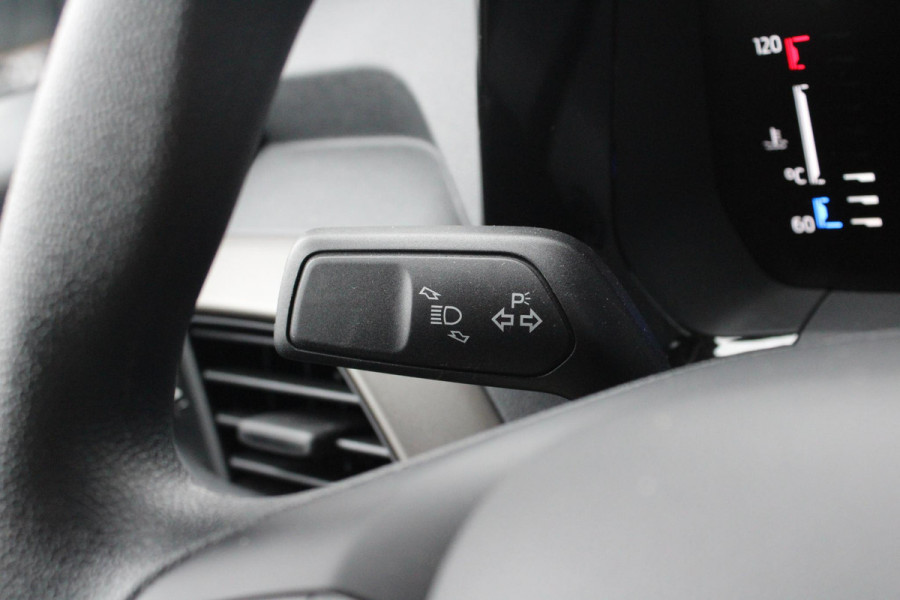 Ford Transit Courier 1.0 EcoBoost Base 100pk | Achteruitrijcamera | SYNC 4 | Parkeersensoren achter | Reserve Wiel | Verlengde fabrieksgarantie tot 11-2028