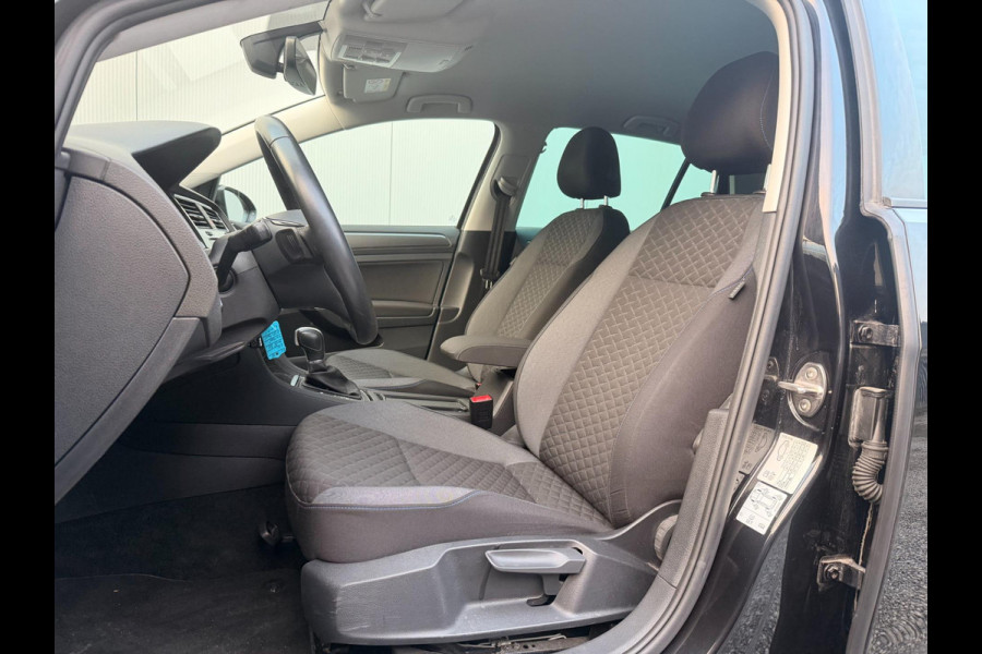 Volkswagen Golf 1.5 TSI Highline 7.5 DSG Join Stoelverw Clima Parkpilot Xenon Front assist