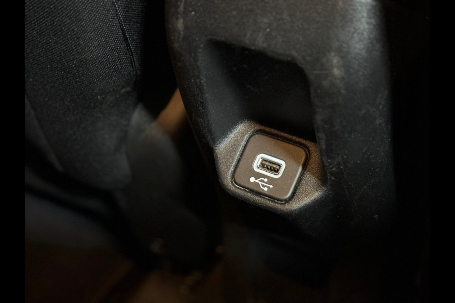 Jeep Renegade 1.4 MultiAir Night Eagle II Limited Automaat | Trekhaak | Navigatie | Adaptive Cruise Control | PDC voor + achter