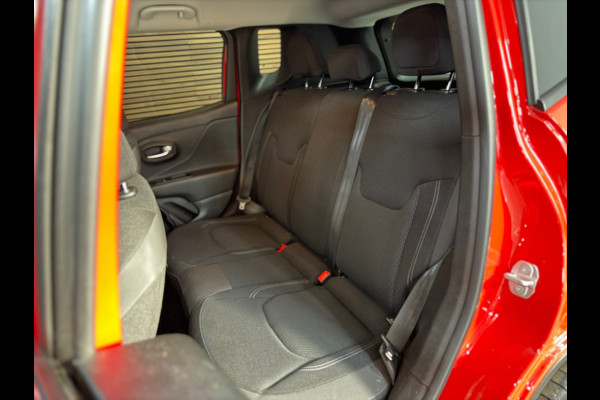 Jeep Renegade 1.4 MultiAir Night Eagle II Limited Automaat | Trekhaak | Navigatie | Adaptive Cruise Control | PDC voor + achter