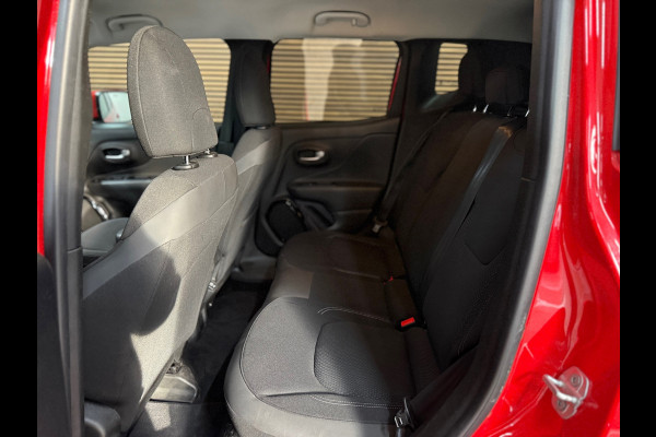 Jeep Renegade 1.4 MultiAir Night Eagle II Limited Automaat | Trekhaak | Navigatie | Adaptive Cruise Control | PDC voor + achter