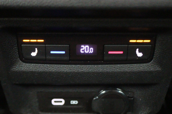 Seat Tarraco 1.5 TSI Xcellence Panoramadak, Leer, Beats Audio, Virtual Cockpit, Camera, Keyless, 20"