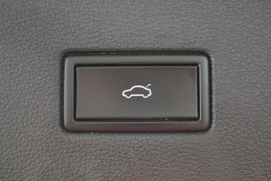 Seat Tarraco 1.5 TSI Xcellence Panoramadak, Leer, Beats Audio, Virtual Cockpit, Camera, Keyless, 20"