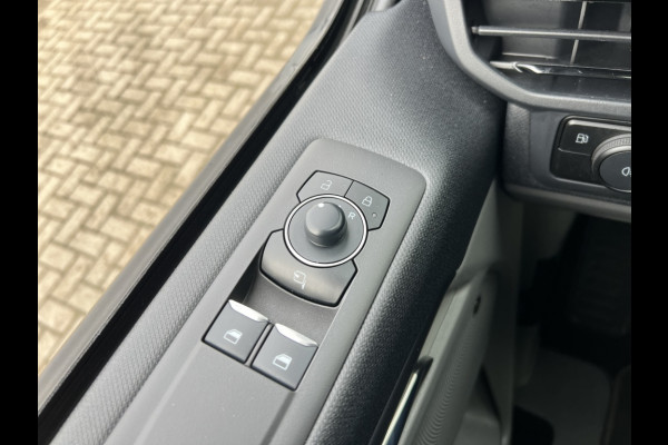 Ford Tourneo Custom 340 2.5 PHEV L1H1 SPORT 8ZITS! B&O! TREKHAAK!