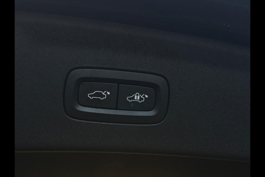 Polestar 2 Long Range Dual Motor 409 pk Launch Edition 78kWh, panoramadak, 20 inch, 1 e eigenaar, NL auto met nap