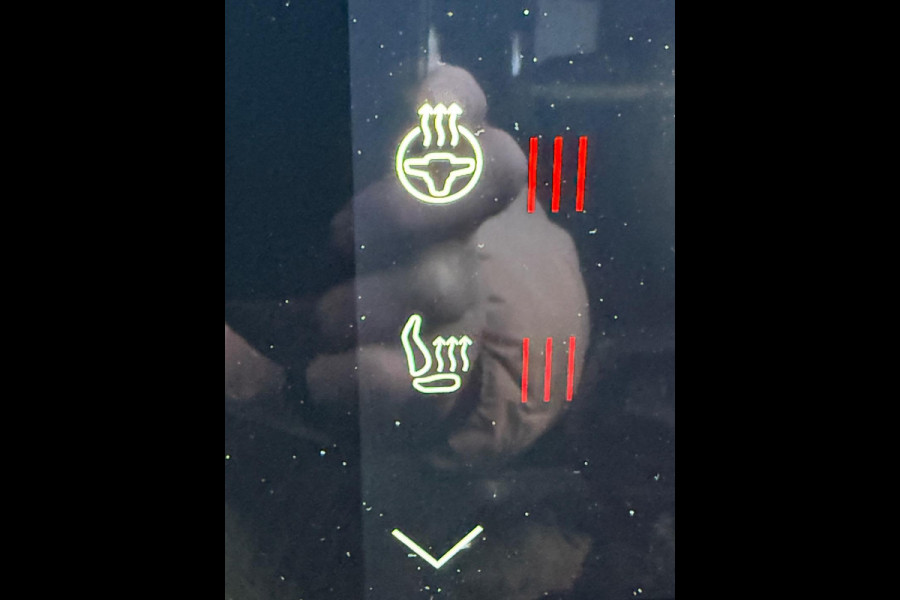 Polestar 2 Long Range Dual Motor 409 pk Launch Edition 78kWh, panoramadak, 20 inch, 1 e eigenaar, NL auto met nap