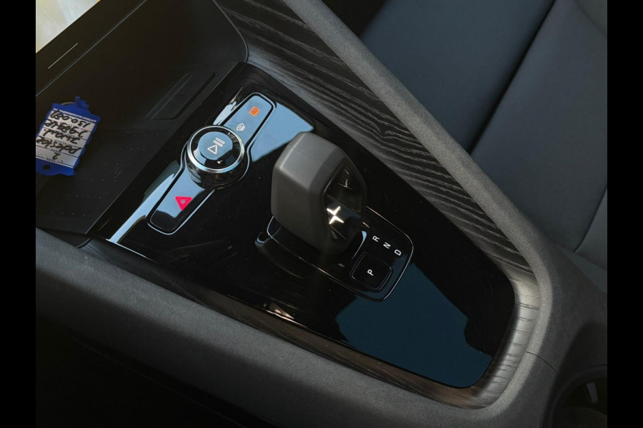 Polestar 2 Long Range Dual Motor 409 pk Launch Edition 78kWh, panoramadak, 20 inch, 1 e eigenaar, NL auto met nap