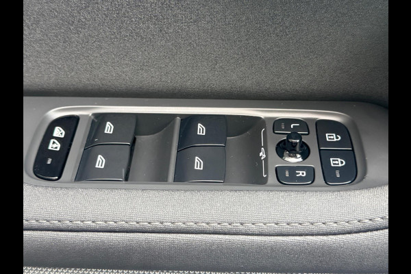 Polestar 2 Long Range Dual Motor 409 pk Launch Edition 78kWh, panoramadak, 20 inch, 1 e eigenaar, NL auto met nap