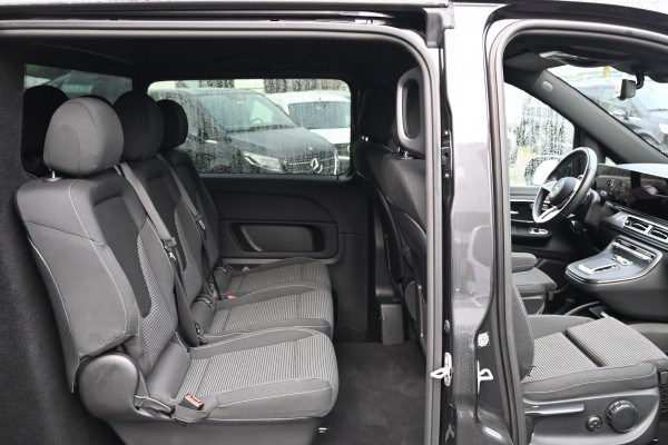 Mercedes-Benz V-Klasse 300d AMG L2 DC AMG pakket, Easy pakket, Winter pakket, Etc.