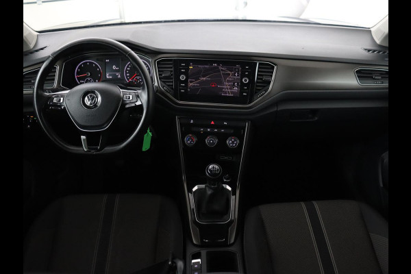 Volkswagen T-Roc 1.5 TSI Style | Panoramadak | Trekhaak | Full LED | Carplay | Adaptive cruise | Navigatie | Airco | Parkeerhulp | Bluetooth