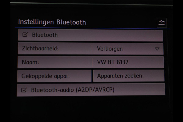 Volkswagen T-Roc 1.5 TSI Style | Panoramadak | Trekhaak | Full LED | Carplay | Adaptive cruise | Navigatie | Airco | Parkeerhulp | Bluetooth