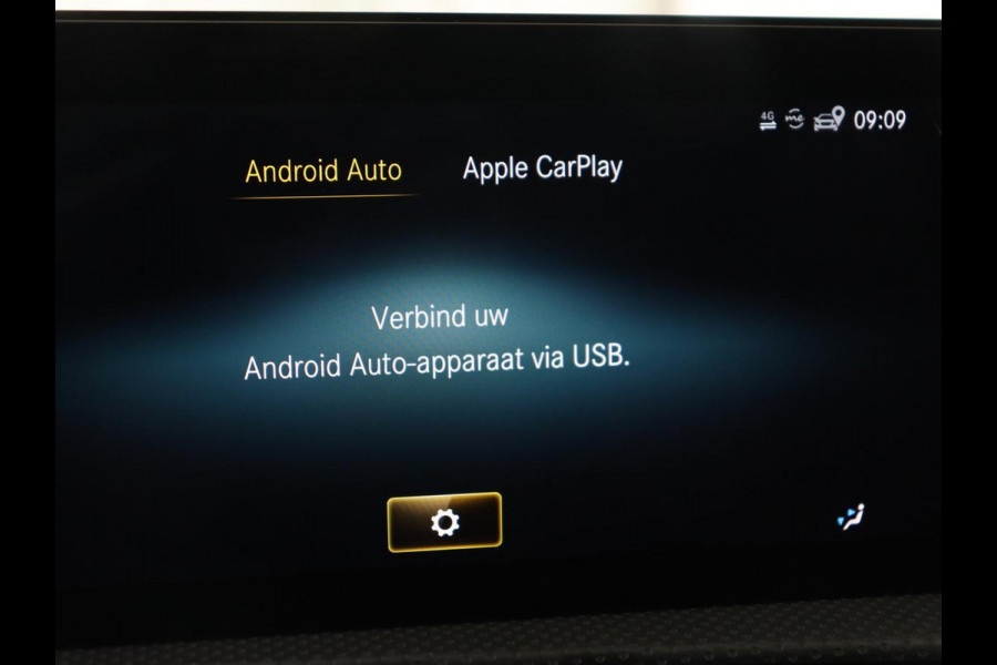 Mercedes-Benz A-Klasse 180 AMG | Panoramadak | Stoelverwarming | Carplay | Sfeerverlichting | Leder/Alcantara | Navigatie | Park Assist | Full LED | Widescreen | Climate control | Cruise control