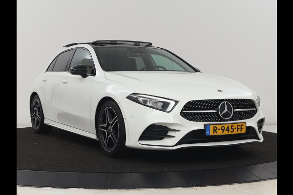 Mercedes-Benz A-Klasse 180 AMG | Panoramadak | Stoelverwarming | Carplay | Sfeerverlichting | Leder/Alcantara | Navigatie | Park Assist | Full LED | Widescreen | Climate control | Cruise control