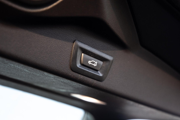 BMW X5 xDrive45e Executive LEER / DEALER ONDERHOUDEN / LUCHTVERING / CARPLAY / CAMERA