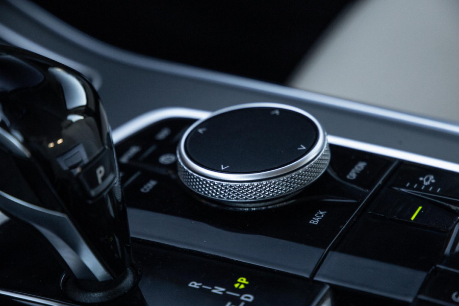 BMW X5 xDrive45e Executive LEER / DEALER ONDERHOUDEN / LUCHTVERING / CARPLAY / CAMERA