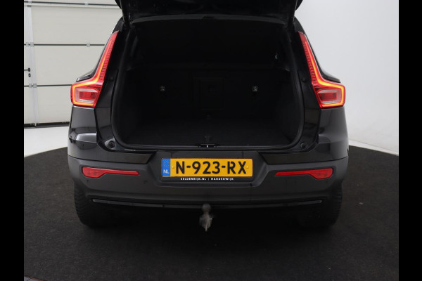 Volvo XC40 Recharge Plus | Trekhaak | Stoel & stuurverwarming | Warmtepomp | Adaptive cruise | Carplay | Navigatie | Camera | Leder/Alcantara | Full LED | DAB | Standkachel | Bluetooth | Climate control