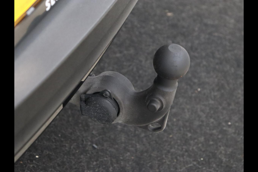 Volvo XC40 Recharge Plus | Trekhaak | Stoel & stuurverwarming | Warmtepomp | Adaptive cruise | Carplay | Navigatie | Camera | Leder/Alcantara | Full LED | DAB | Standkachel | Bluetooth | Climate control