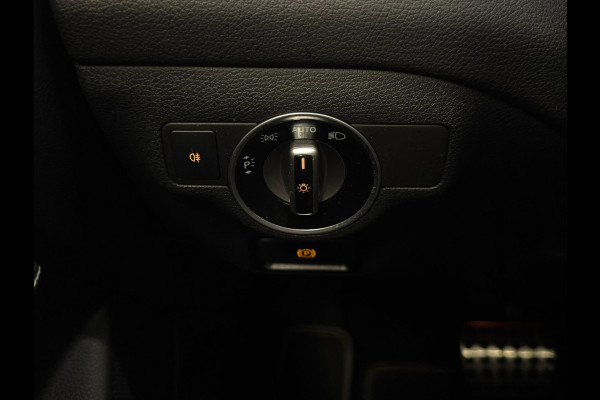 Mercedes-Benz GLA 200 AMG Edition 1 / Pano / Memory / NL-auto