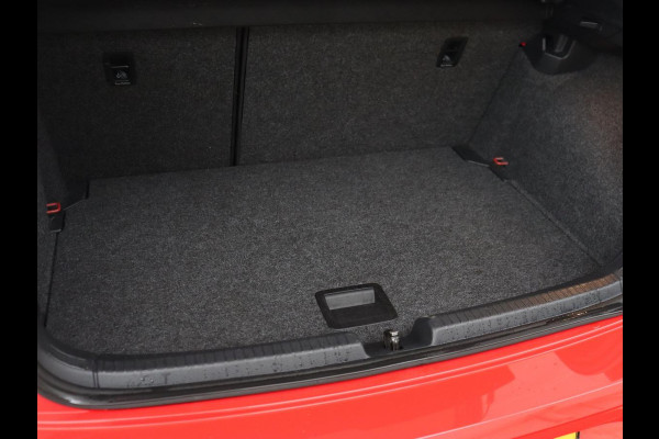 Volkswagen Polo 1.0 TSI Highline | Automaat | Camera | Virtual Cockpit | Keyless | Full LED | Climate control | Adaptive cruise | Navigatie | Side Assist | Regen-/lichtsensor | Parkeerhulp