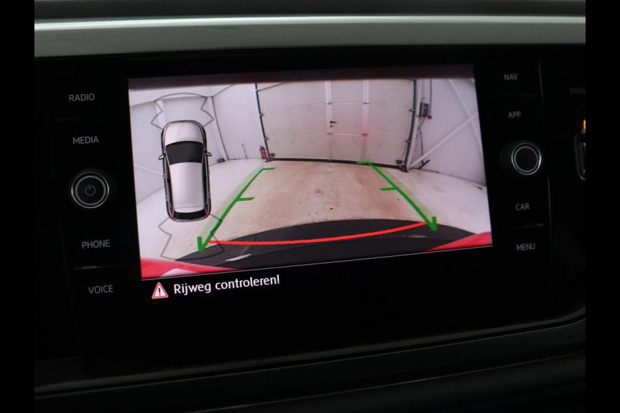 Volkswagen Polo 1.0 TSI Highline | Automaat | Camera | Virtual Cockpit | Keyless | Full LED | Climate control | Adaptive cruise | Navigatie | Side Assist | Regen-/lichtsensor | Parkeerhulp