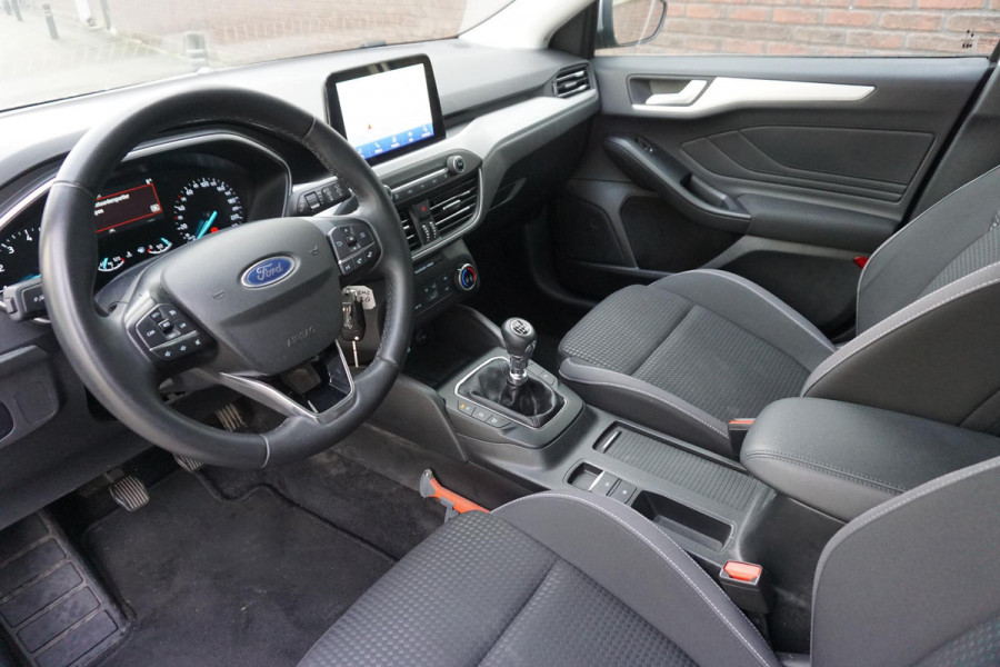 Ford FOCUS Wagon 1.0 EcoB.125PK Hybrid Business/Trekhaak/Camera/