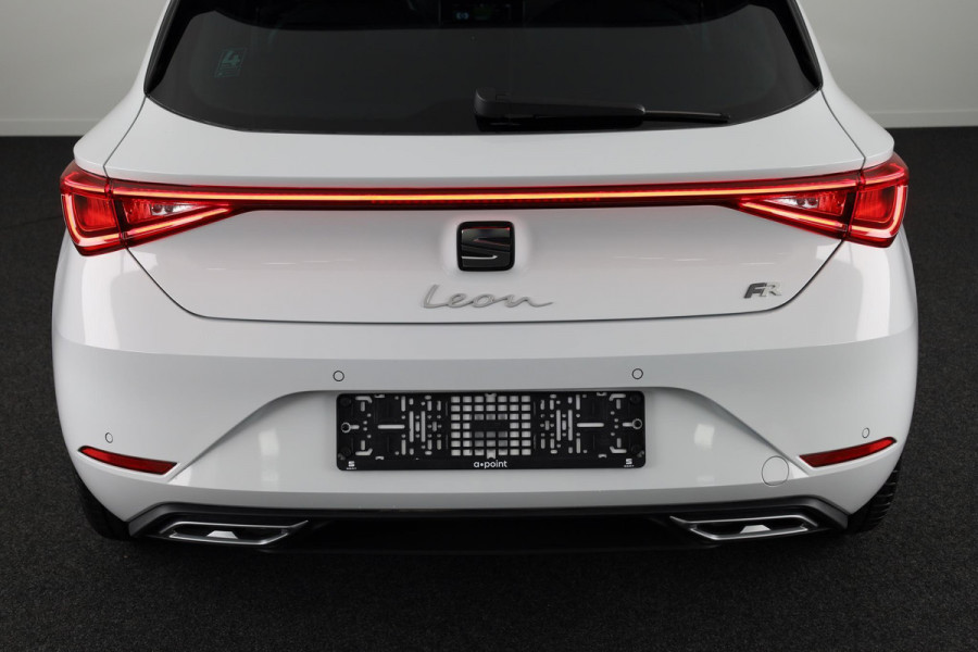 Seat Leon FR 1.0 TSI Hatchback 110 pk | Verlengde garantie | Navigatie via App | Parkeersensoren achter | Autom. airco (3 zones) | LED koplampen |