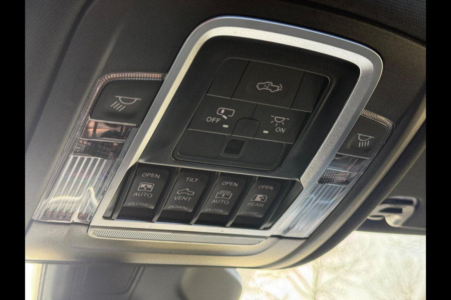 Dodge Ram 1500 3.0L SST H.O. 540PK Limited Night CrewCab 4x4 | 2025 model | Full Optie | Luchtvering | 360 camera |Massage