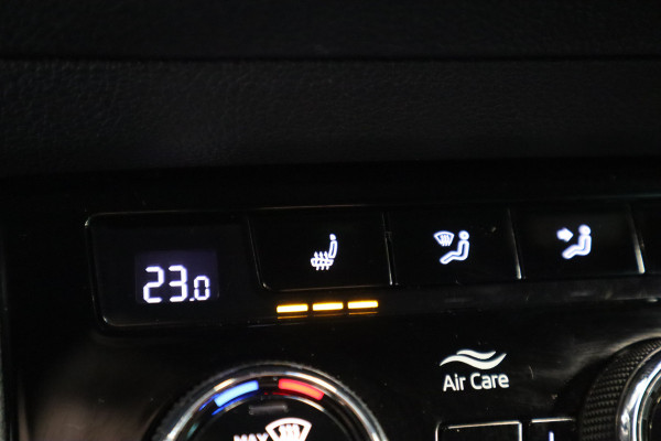 Škoda Karoq 1.5 TSI ACT Sportline Business Navi Camera 19'' ACC ECC Canton 24 maanden garantie mogelijk (*vraag naar de voorwaarden)