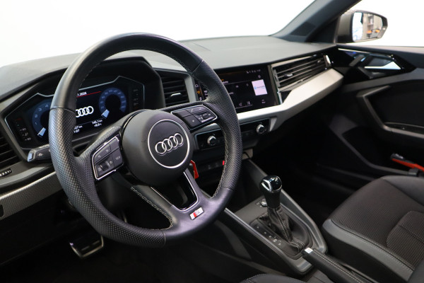 Audi A1 Sportback 25 TFSI S edition S-Line Carplay ACC Navi LED PDC 24 maanden garantie mogelijk (*vraag naar de voorwaarden)