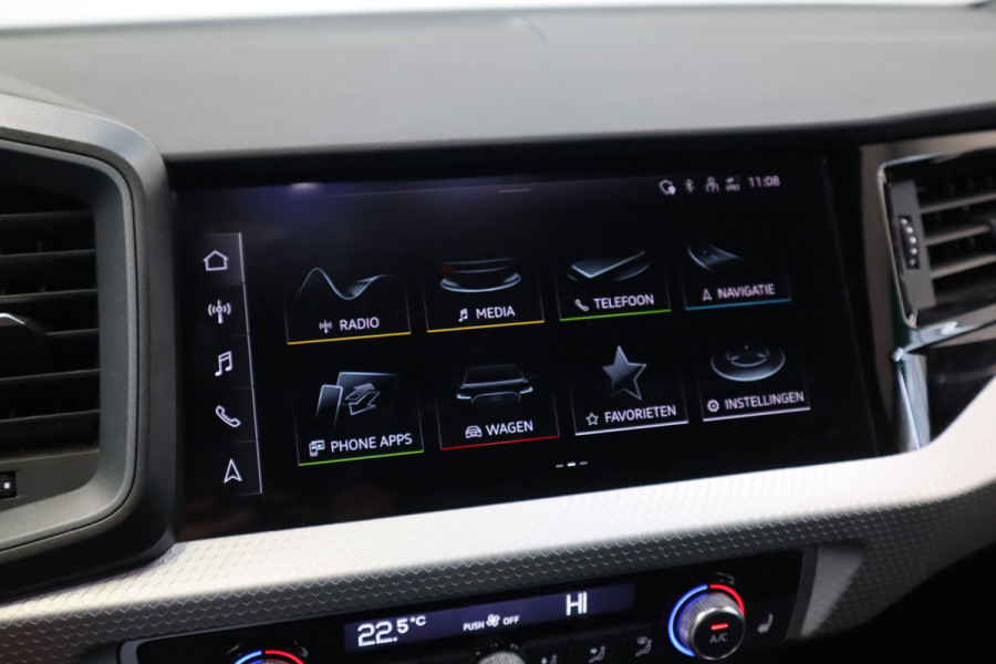 Audi A1 Sportback 25 TFSI S edition S-Line Carplay ACC Navi LED PDC 24 maanden garantie mogelijk (*vraag naar de voorwaarden)