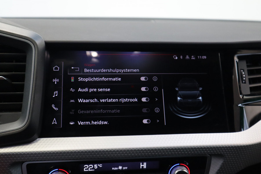 Audi A1 Sportback 25 TFSI S edition S-Line Carplay ACC Navi LED PDC 24 maanden garantie mogelijk (*vraag naar de voorwaarden)