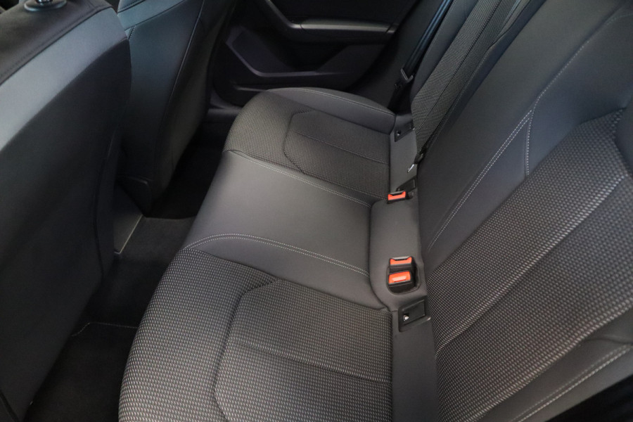 Audi A1 Sportback 25 TFSI S edition S-Line Carplay ACC Navi LED PDC 24 maanden garantie mogelijk (*vraag naar de voorwaarden)