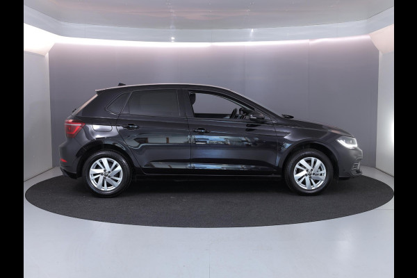 Volkswagen Polo 1.0 TSI Style 95 pk Automaat (DSG) | Navigatie | Parkeersensoren | Adaptieve cruise control | Matrix LED koplampen | Stoelverwarming |