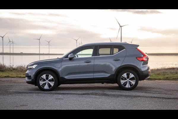 Volvo XC40 1.5 T4 Recharge Inscription Expression AUTOMAAT / PLUG IN HYBRID / NAVI / STOELVERWARMING / CAMERA