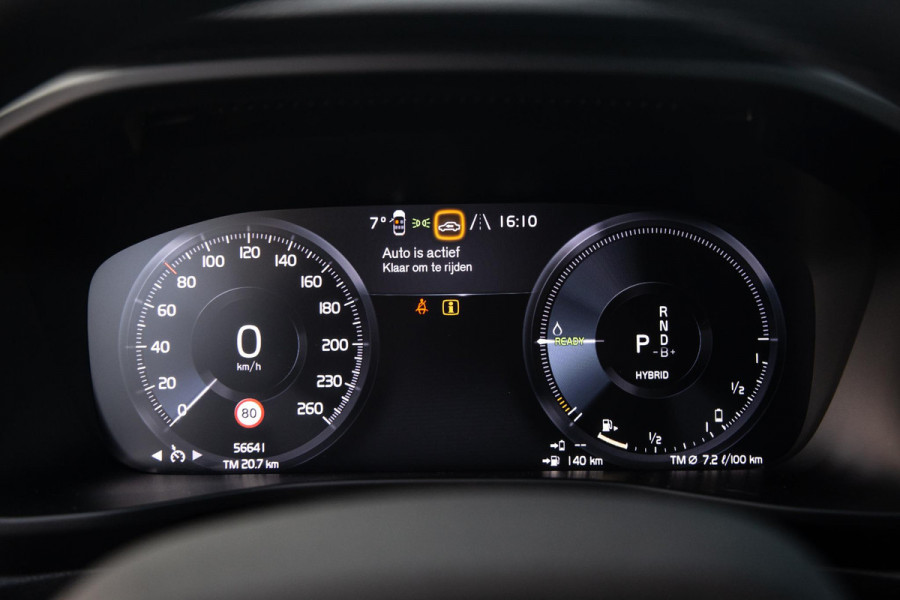 Volvo XC40 1.5 T4 Recharge Inscription Expression AUTOMAAT / PLUG IN HYBRID / NAVI / STOELVERWARMING / CAMERA