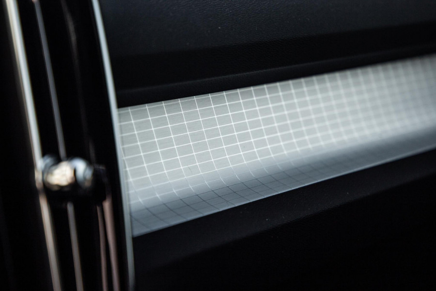 Volvo XC40 1.5 T4 Recharge Inscription Expression AUTOMAAT / PLUG IN HYBRID / NAVI / STOELVERWARMING / CAMERA