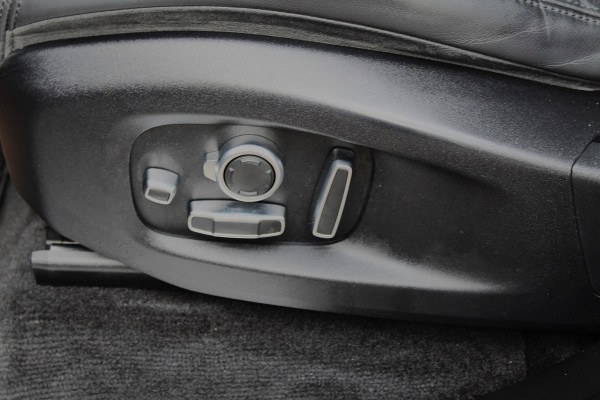 Land Rover Range Rover Sport 5.0 V8 SC SVR 576 PK ! Facelift ! Carbon ! Pano, Cruis, Airco, Stoelverw voor + achter!