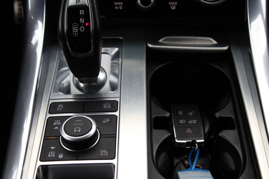 Land Rover Range Rover Sport 5.0 V8 SC SVR 576 PK ! Facelift ! Carbon ! Pano, Cruis, Airco, Stoelverw voor + achter!