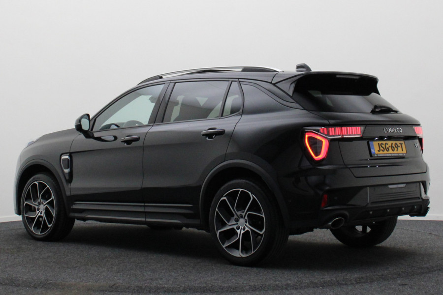 Lynk & Co 01 1.5 360° Camera, Panoramadak, ACC, Keyless, Navigatie, PDC, LED, 20''