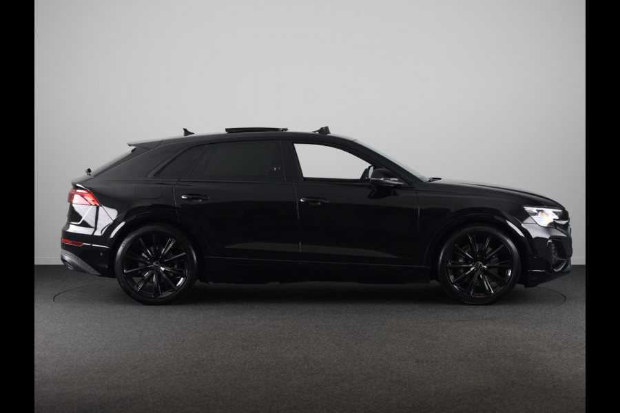 Audi Q8 55 TFSI e quattro Pro Line S 394pk | Panoramadak | Lederen bekleding | Head Up Display | Luchtvering | Trekhaak