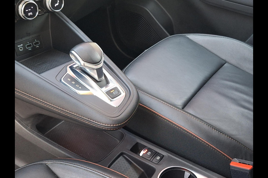 Renault Captur 1.3 TCe 155 Initiale Paris Automaat | My 2020 | Leder | Trekhaak | LED | Blindspot | Navi |