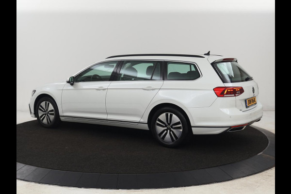 Volkswagen Passat 1.4 TSI PHEV GTE | Stoelverwarming | Virtual Cockpit | Adaptive cruise | Massage | Matrix LED | Camera | Memory | Carplay | Navigatie | Plug In
