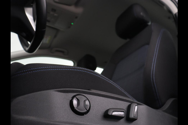 Volkswagen Passat 1.4 TSI PHEV GTE | Stoelverwarming | Virtual Cockpit | Adaptive cruise | Massage | Matrix LED | Camera | Memory | Carplay | Navigatie | Plug In