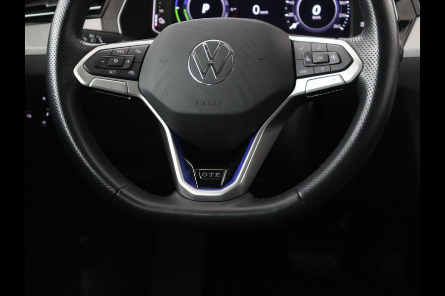 Volkswagen Passat 1.4 TSI PHEV GTE | Stoelverwarming | Virtual Cockpit | Adaptive cruise | Massage | Matrix LED | Camera | Memory | Carplay | Navigatie | Plug In