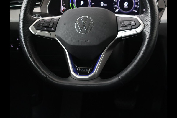 Volkswagen Passat 1.4 TSI PHEV GTE | Stoelverwarming | Virtual Cockpit | Adaptive cruise | Massage | Matrix LED | Camera | Memory | Carplay | Navigatie | Plug In